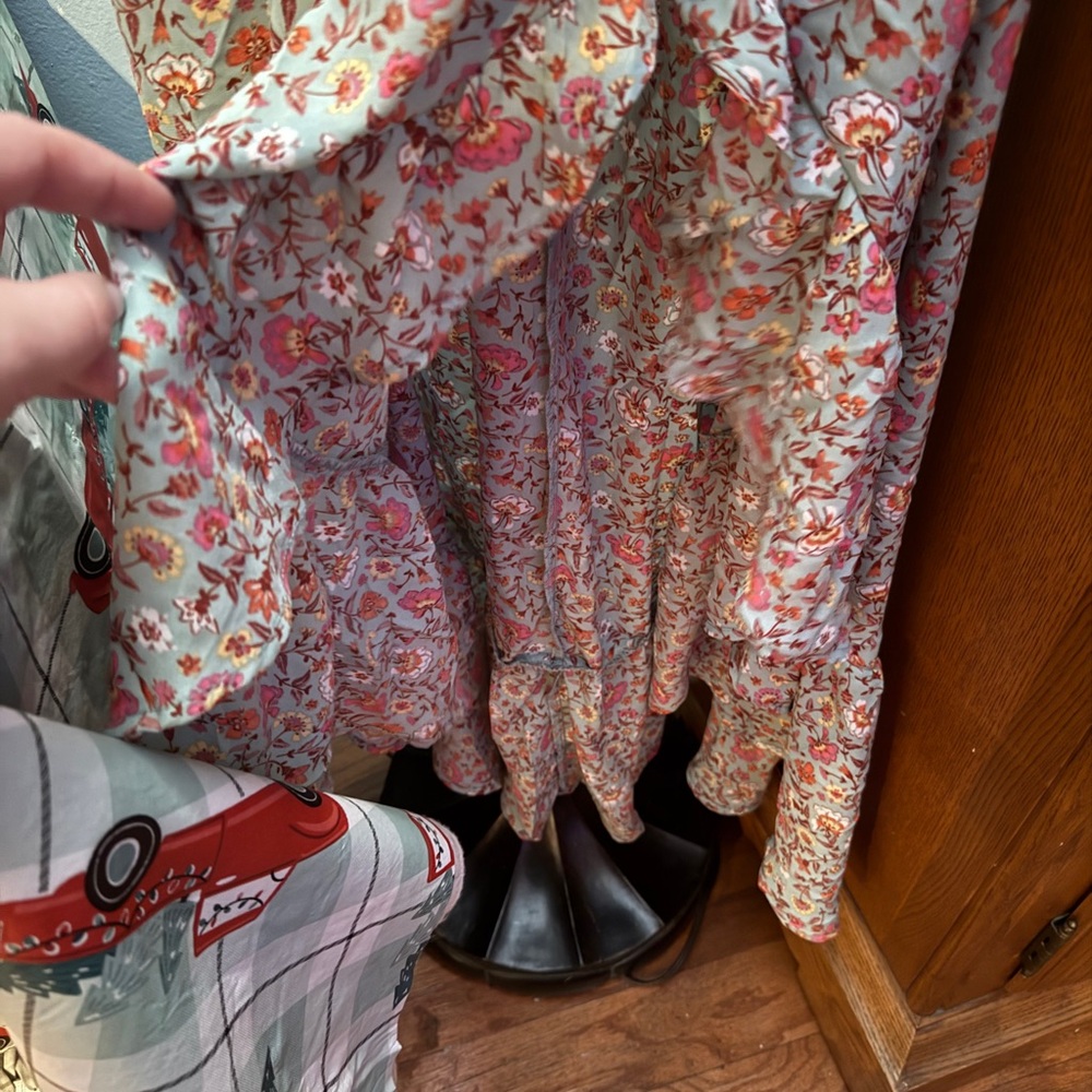Blue Rain Floral Off-Shoulder Maxi Dress - Picture 4 of 4